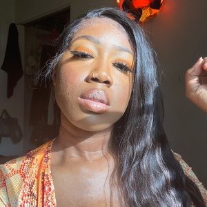 Meet Your Posher, Justine 🧡